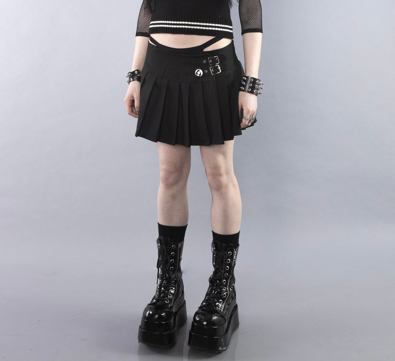 LIP SERVICE PLEATED SKIRT